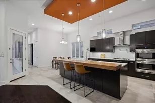 5201 Linden St, Bellaire, TX 77401 - Photo 9