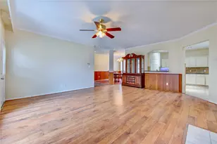 6419 Gusty Trail Ln, Houston, TX 77041 - Photo 9