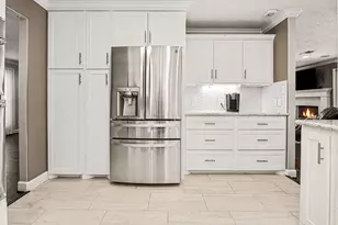 3409 Winter Ln, Baytown, TX 77521 - Photo 11