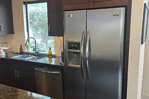 4717 Caroline St, Houston, TX 77004 - Photo 5