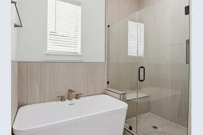 8918 Sunshine Laverne Lane, Houston, TX 77080 - Photo 23