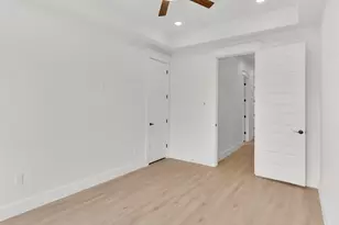 1311 E 33rd St, Houston, TX 77022 - Photo 21