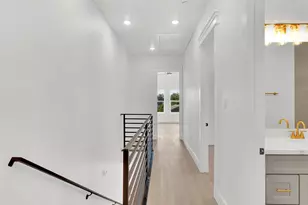1311 E 33rd St, Houston, TX 77022 - Photo 13