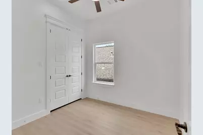1311 E 33rd Street, Houston, TX 77022 - Photo 15