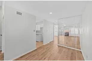 10811 Richmond Ave, Houston, TX 77042 - Photo 3