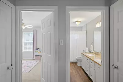 13526 Robin Hill Court, Houston, TX 77059 - Photo 23