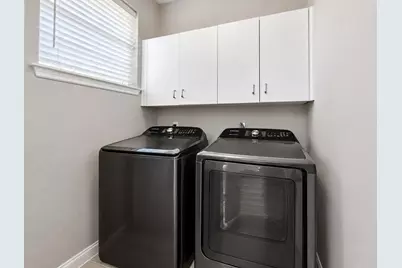 13526 Robin Hill Court, Houston, TX 77059 - Photo 15