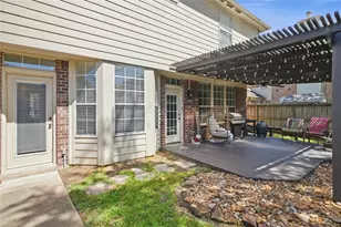 13526 Robin Hill Ct, Houston, TX 77059 - Photo 33