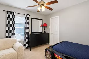 13526 Robin Hill Ct, Houston, TX 77059 - Photo 19