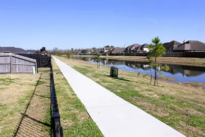 11914 Champions Forest Drive, Mont Belvieu, TX 77535 - Photo 23