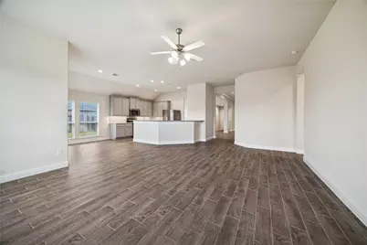 11914 Champions Forest Drive, Mont Belvieu, TX 77535 - Photo 9