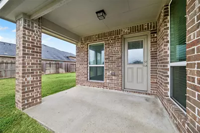 11914 Champions Forest Drive, Mont Belvieu, TX 77535 - Photo 19