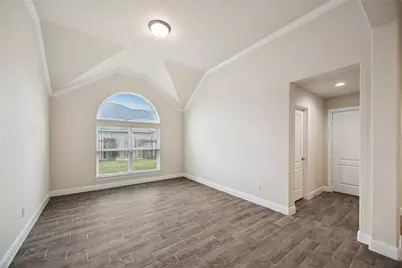 11914 Champions Forest Drive, Mont Belvieu, TX 77535 - Photo 11