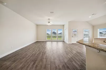 11914 Champions Forest Drive, Mont Belvieu, TX 77535 - Photo 7