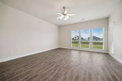 11914 Champions Forest Drive, Mont Belvieu, TX 77535 - Photo 9