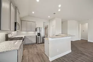 11914 Champion's Frst Dr, Mont Belvieu, TX 77535 - Photo 3