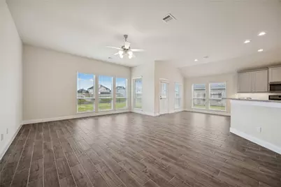 11914 Champions Forest Drive, Mont Belvieu, TX 77535 - Photo 7