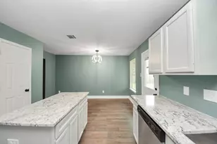 608 Trinity Ln, Pasadena, TX 77506 - Photo 9