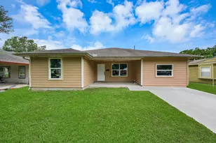 608 Trinity Ln, Pasadena, TX 77506 - Photo 1