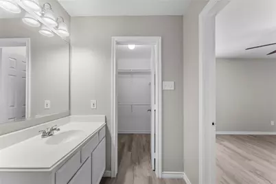 121 Green Isle Ave Avenue, Dickinson, TX 77539 - Photo 9