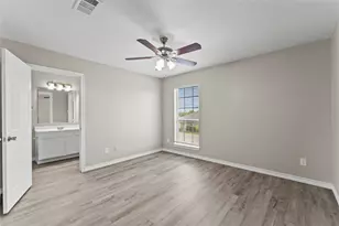 121 Green Isle Ave Ave, Dickinson, TX 77539 - Photo 7