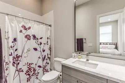 1004 California Street #402, Houston, TX 77006 - Photo 23