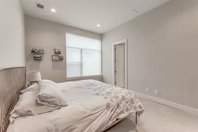 1004 California Street #402, Houston, TX 77006 - Photo 17