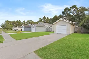 11954 Greensbrook Forest Dr, Houston, TX 77044 - Photo 3