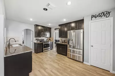 18114 Crestglen Court, Richmond, TX 77407 - Photo 11