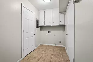 107 Carriage Ln, Conroe, TX 77385 - Photo 17