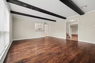 107 Carriage Ln, Conroe, TX 77385 - Photo 5