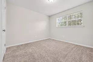 107 Carriage Ln, Conroe, TX 77385 - Photo 21