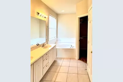 4911 Knights Branch Drive, Sugar Land, TX 77479 - Photo 15