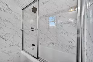 9211 Blankenship Dr, Houston, TX 77080 - Photo 19