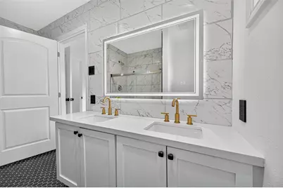 9211 Blankenship Drive, Houston, TX 77080 - Photo 23