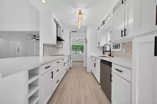 9211 Blankenship Dr, Houston, TX 77080 - Photo 11