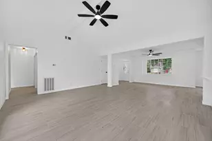 9211 Blankenship Dr, Houston, TX 77080 - Photo 21