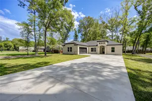 390 N Linnwood, Woodbranch, TX 77357 - Photo 3