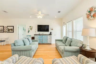 11719 Opihi, Galveston, TX 77554 - Photo 13