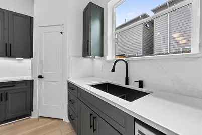 957 Highland Light Lane, Houston, TX 77091 - Photo 7