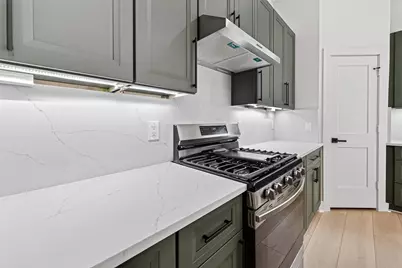 957 Highland Light Lane, Houston, TX 77091 - Photo 11