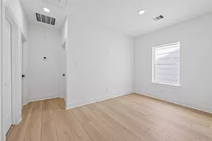 957 Highland Lgt Ln, Houston, TX 77091 - Photo 17