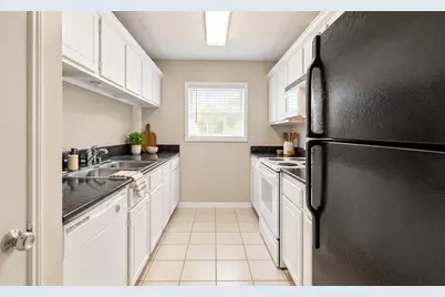11907 Southlake Drive, Houston, TX 77077 - Photo 11