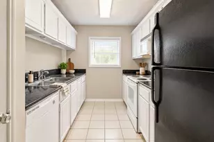 11907 Southlake Dr, Houston, TX 77077 - Photo 11