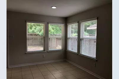 26 Prairie Oak Drive, The Woodlands, TX 77385 - Photo 9