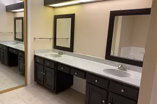 12625 Memorial Dr, Houston, TX 77024 - Photo 11