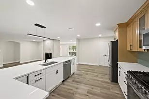 3011 Freshmeadows Dr, Houston, TX 77063 - Photo 17