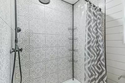 11918 Gardenglen Drive, Houston, TX 77070 - Photo 23