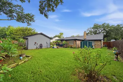 1814 Crooked Creek Lane, Pearland, TX 77581 - Photo 37