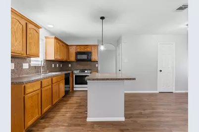 1023 Sante Fe, Rosenberg, TX 77471 - Photo 9